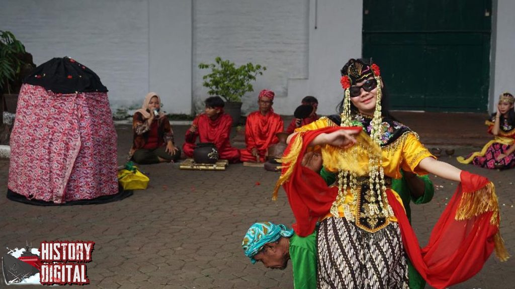 Sintren: Ketika Raga Dipinjam Roh, Kisah Mistis dari Tanah Jawa!