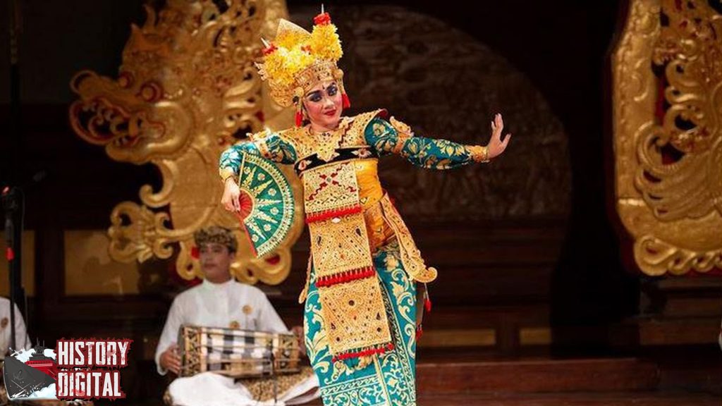 Gerak Anggun Legong: Pesona Kecantikan Bali yang Abadi!