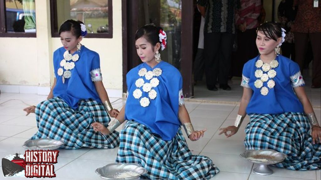 Rahasia di Balik Gerakan Elegan Penari Paduppa Bosara!