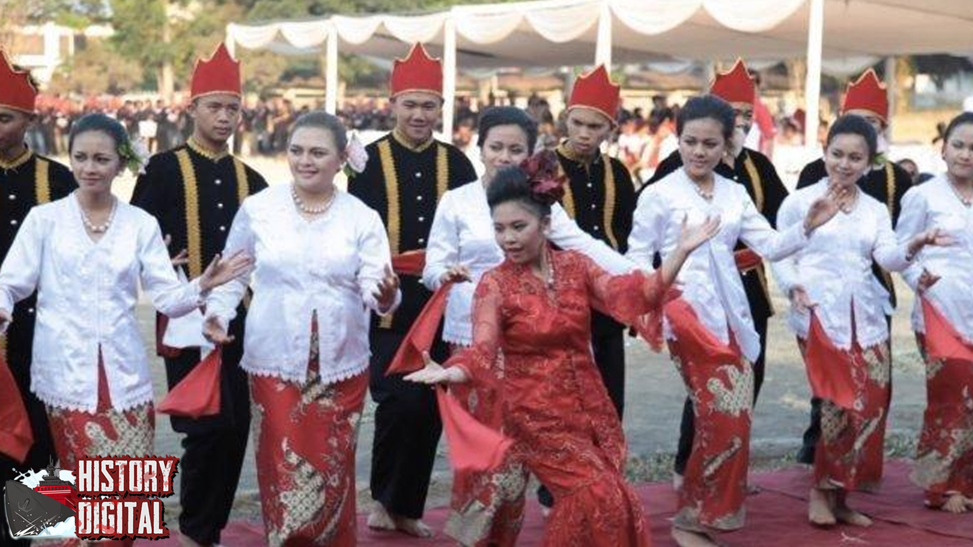 Ingin Tahu Rahasia Dibalik Kecantikan Tari Lenso? Simak Ulasan