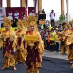Tari Joged Lambak: Harmoni Gerak dan Irama dalam Tradisi Bali!