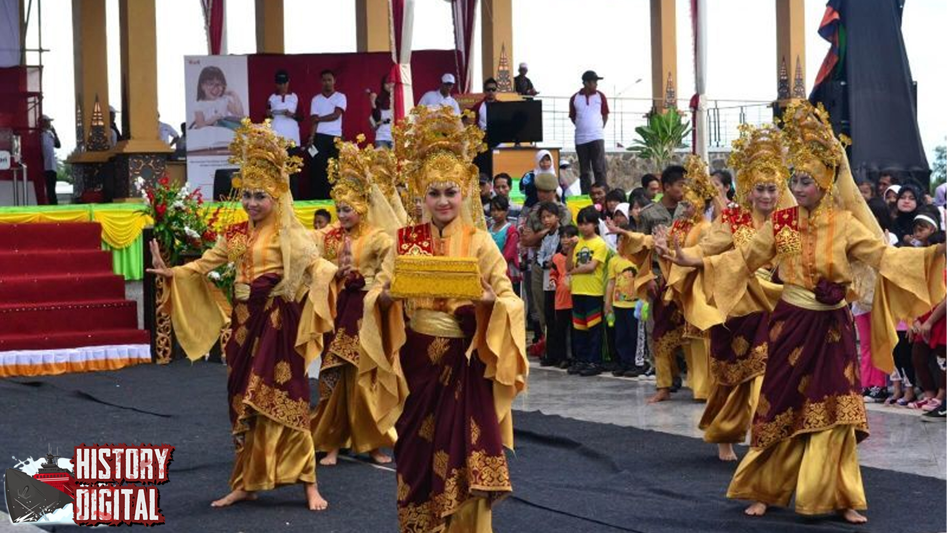 Tari Joged Lambak: Harmoni Gerak dan Irama dalam Tradisi Bali!