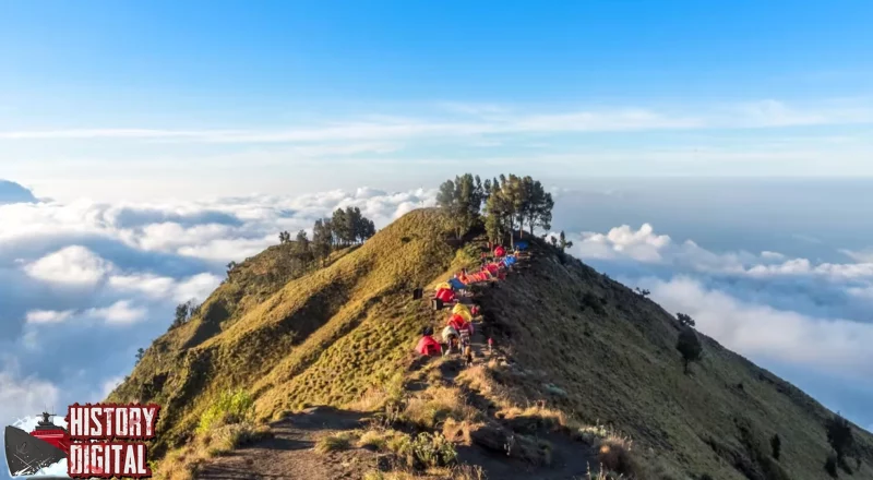 Rinjani: 1 Januari, Pendakian Dilarang! Ini Alasannya